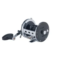 PENN Jigmaster® Star Drag Conventional Reel