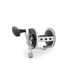 PENN Jigmaster® Star Drag Conventional Reel