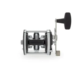 PENN Jigmaster® Star Drag Conventional Reel