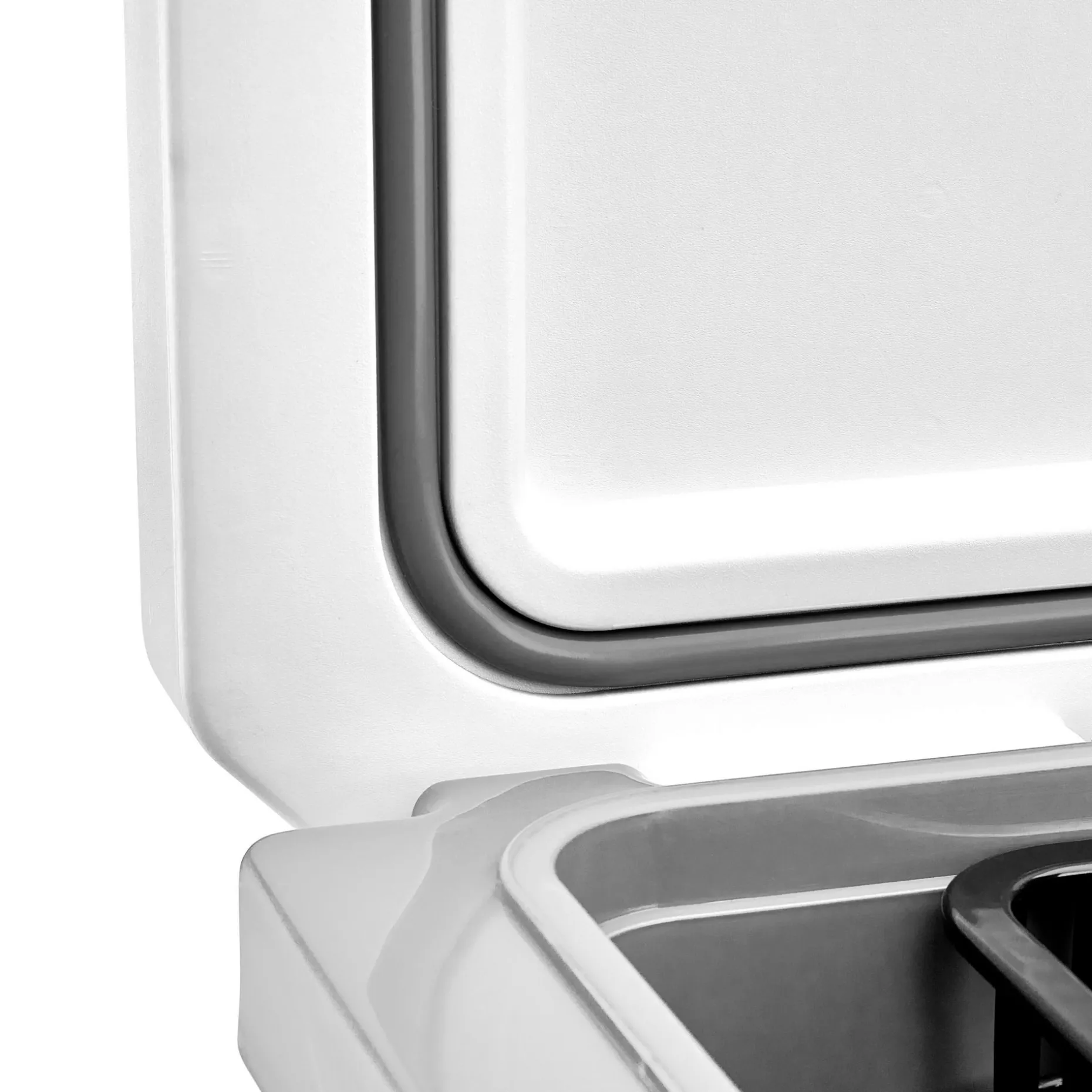Plano Frost™ Cooler 32 Quart (30 L)