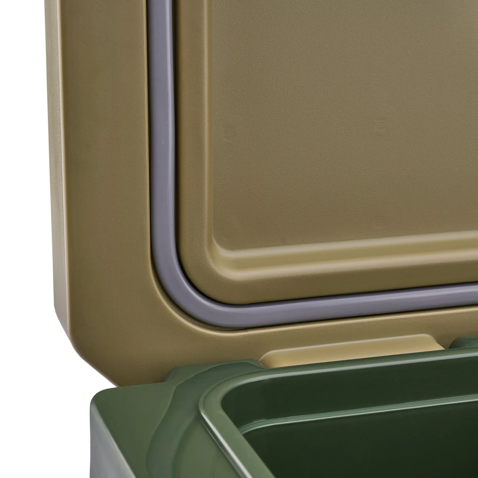 Plano Frost™ Cooler 32 Quart (30 L)